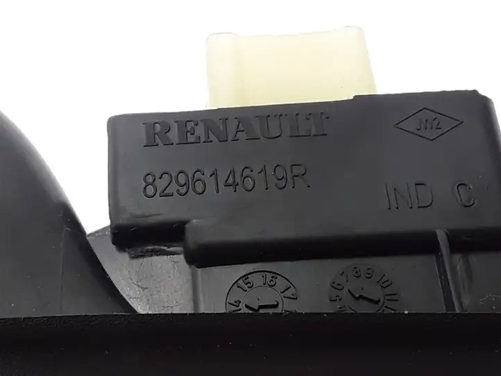 Renault Captur (2013 - 2020) 829614619R Кнопка стеклоподъемников — фото 2