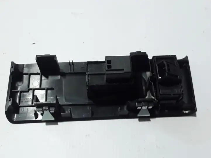 Volvo XC40 (2017 - ) 31456060 Кнопка стеклоподъемников — фото 2
