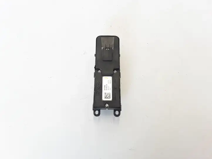 Volvo S60 (2004 - 2010) 30773382 Кнопка стеклоподъемников — фото 3