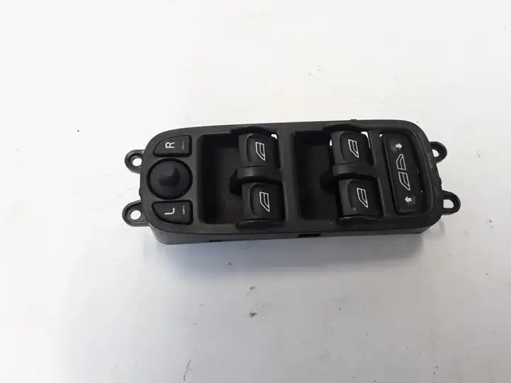 Volvo C70 (2005 - 2009) 30762140 Кнопка стеклоподъемников — фото 1