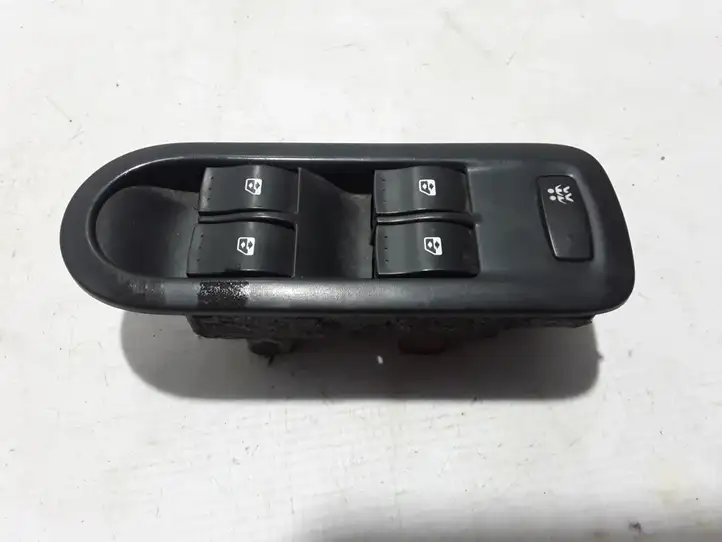 Renault Scenic II - Grand scenic II (2003 - 2006) 8200315042 Блок кнопок стеклоподъемников — фото 3