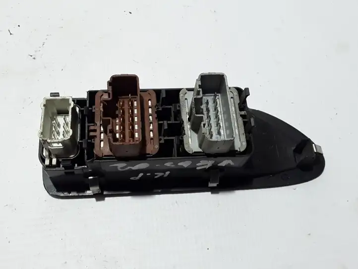 Renault Vel Satis (2005 - 2009) 8200315042 Кнопка стеклоподъемников — фото 3