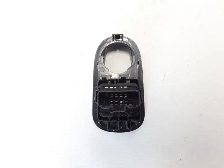 Renault Kangoo II (2008 - 2014) Кнопка стеклоподъемников — фото 3