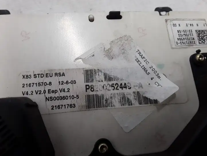 Renault Trafic II (X83) (2002 - 2014)  8200252449 Спидометр (приборный щиток)