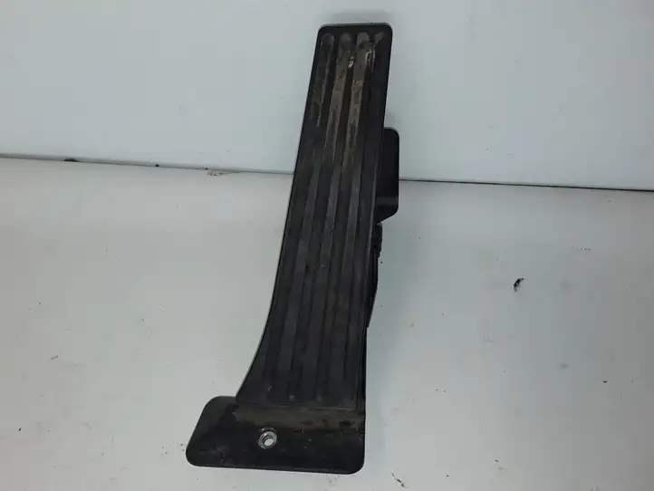BMW 3 F30 F35 F31 (2012 - 2018) 6853175 Педаль акселератора — фото 1