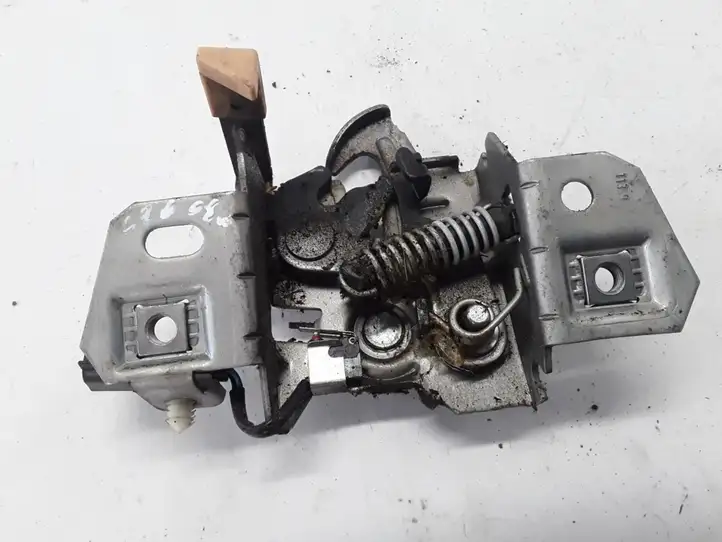 Volvo C70 (2005 - 2009)  30716529 Ручка капота