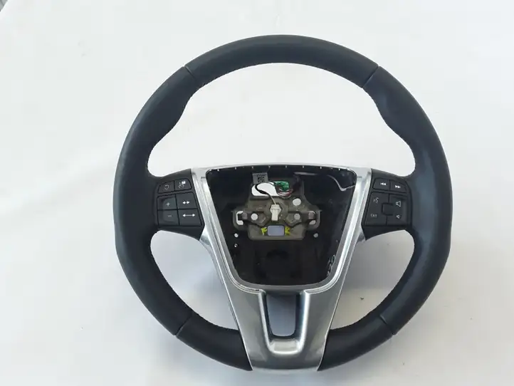 Volvo XC60 (2013 - 2017) Руль — фото 1