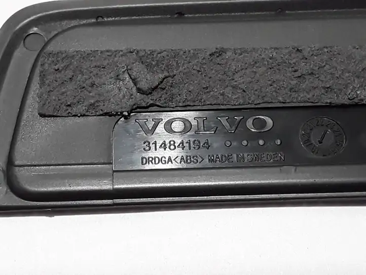 Volvo XC40 (2017 - ) 31484194 Внутренняя отделка переднего порога — фото 2