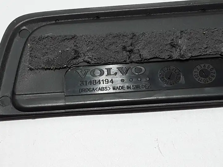 Volvo XC40 (2017 - ) 31484194 Внутренняя отделка переднего порога — фото 2