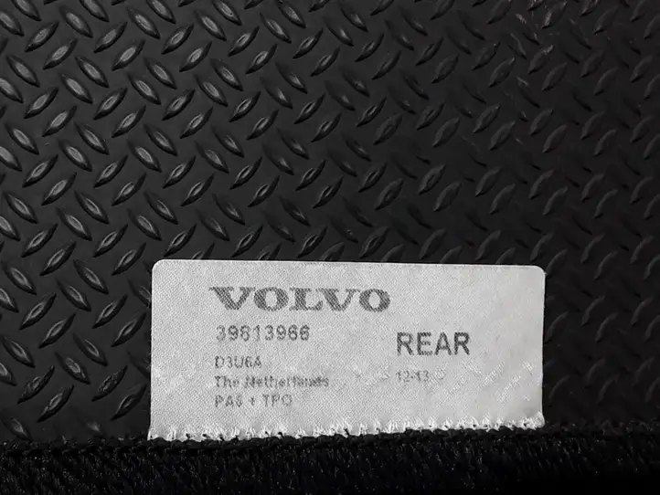 Volvo V60 (2013 - 2018) 39813966 Коврик багажника — фото 2