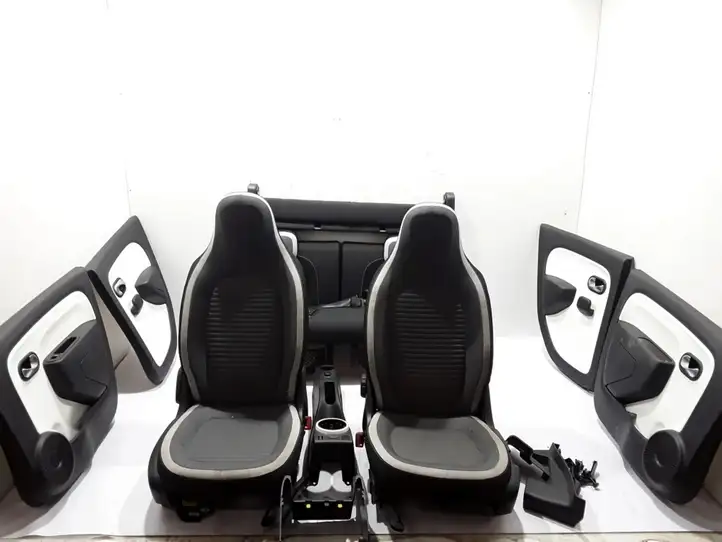 Renault Twingo III (2014 - ) Комплект салона — фото 1