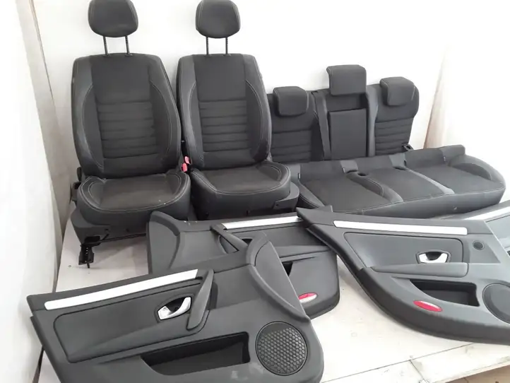 Renault Laguna III (2007 - 2015) 876110002R Комплект салона — фото 9