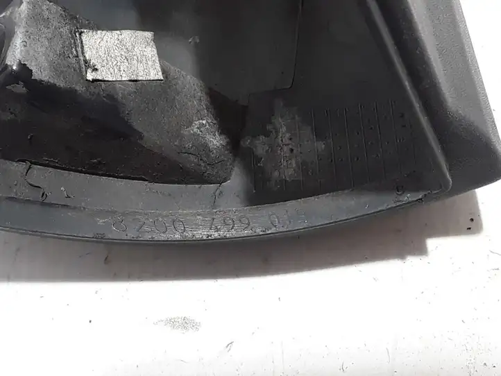 Renault Kangoo II (2008 - 2014)  8200499015 Отделка заднего фонаря