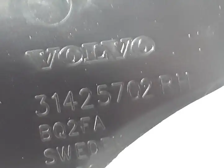 Volvo XC60 (2017 - ) 31425702 Обшивка стойки у окна — фото 2