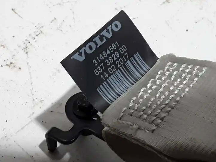 Volvo S90 (2016 - 2020)  31484561 Передний ремень безопасности