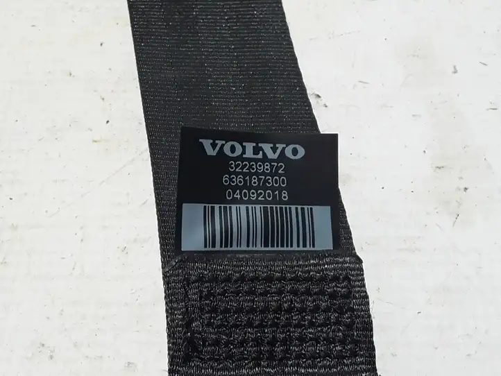 Volvo XC40 (2017 - ) 32239872 Задний ремень безопасности — фото 3