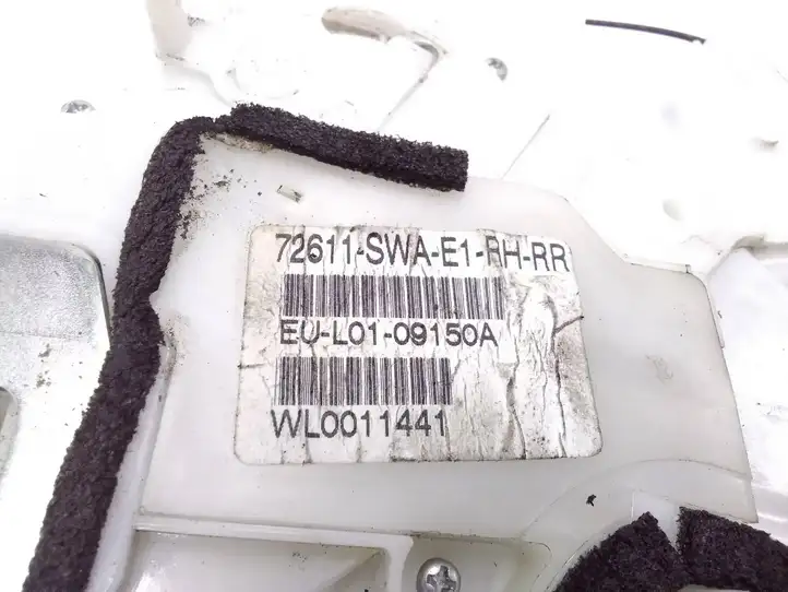Honda CR-V (2009 - 2012) 72611SWAE1 Замок задней двери — фото 4