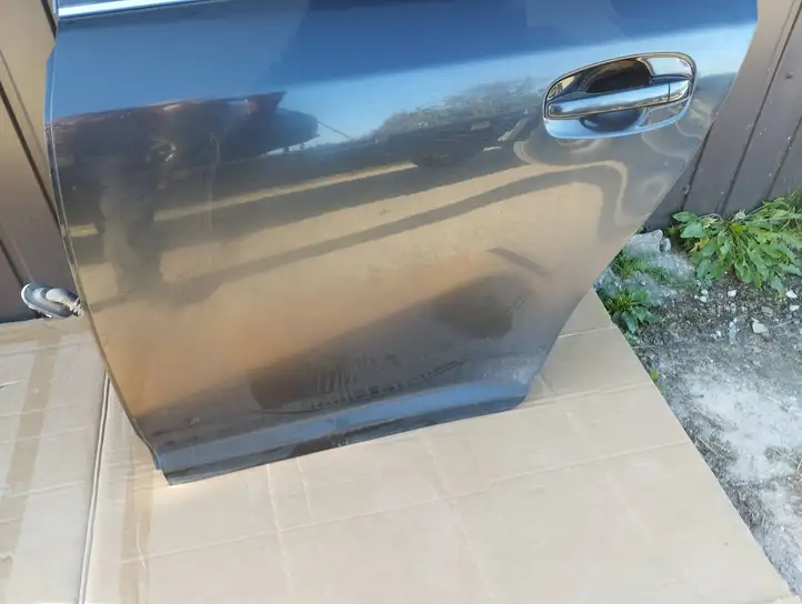 Toyota Avensis T270 (2009 - 2012)   Задняя дверь