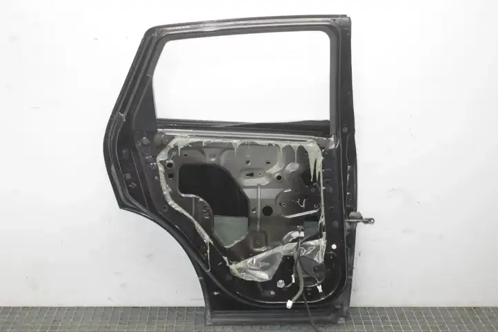 Nissan Qashqai (2010 - 2013) Задняя дверь — фото 2