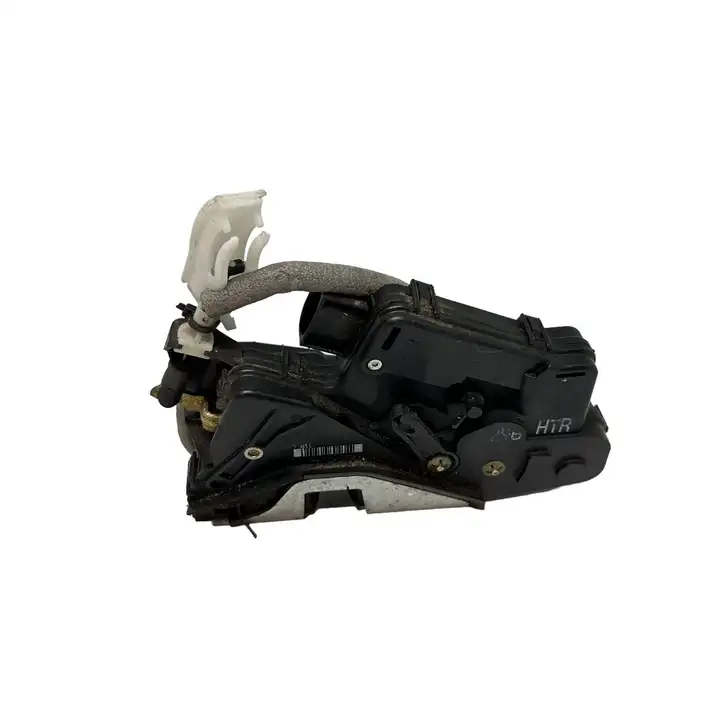 BMW 3 E46 (1998 - 2005) Замок задней двери — фото 1