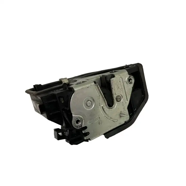 BMW 5 E60 E61 (2004 - 2010) 7036172 Замок задней двери — фото 3