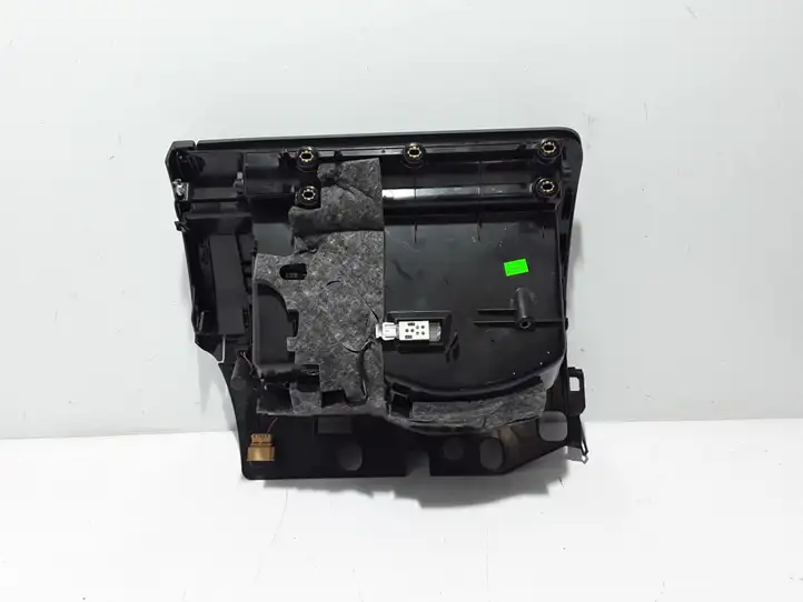Audi Q5 SQ5 (2008 - 2012) 8R1857035 Вещевой ящик — фото 2