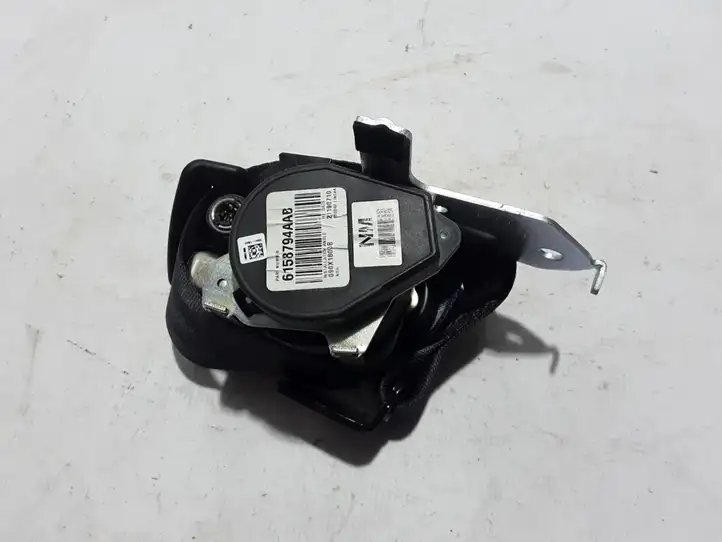 Renault Latitude (2010 - 2014)  888411396R Задний ремень безопасности