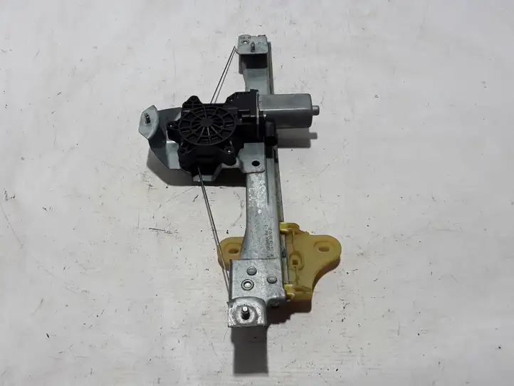 Renault Captur (2013 - 2020)  827009380R  Механизм для электрического подъема окон задней двери (без двигателя)