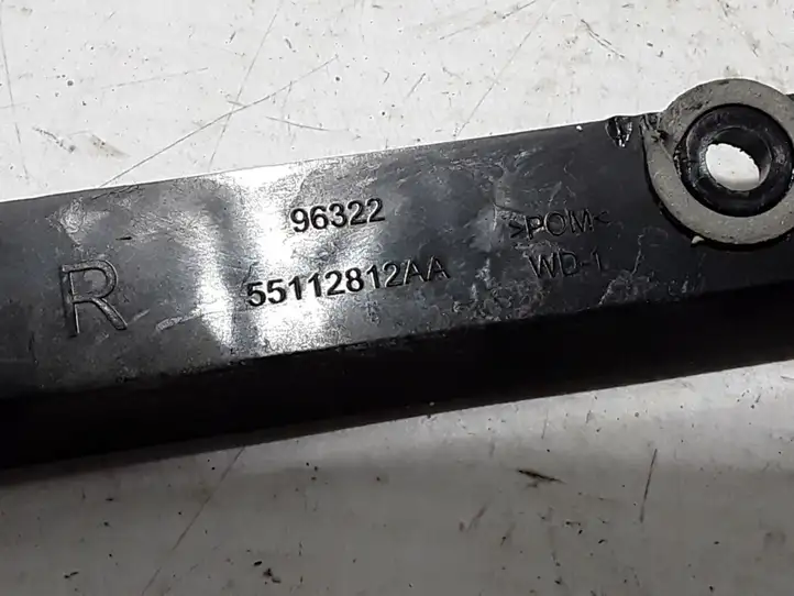 Chrysler Pacifica (2016 - ) 55112812AA Другая часть кузова — фото 2