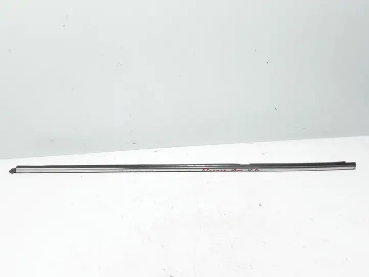 Renault Fluence (2009 - 2013) 828210572R Молдинги задней двери — фото 2