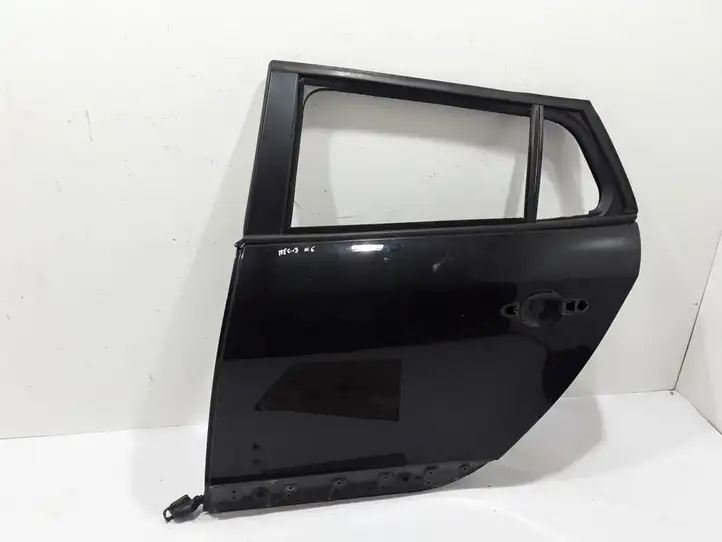 Renault Megane III (2009 - 2016)  821013264R Задняя дверь