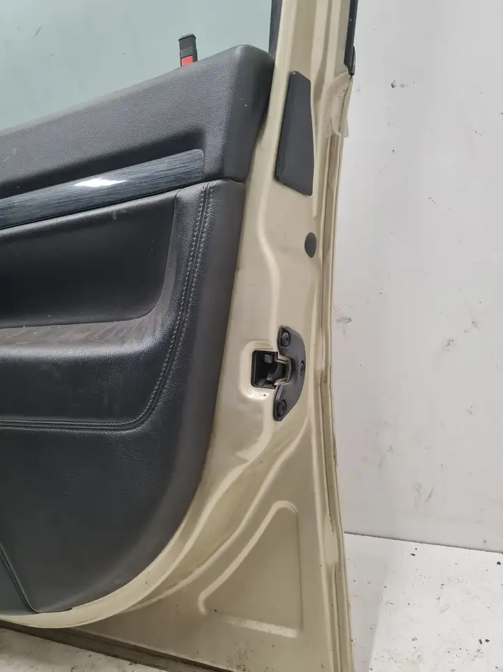 Opel Vectra (2002 - 2005)   Дверь