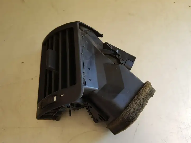 BMW 3 E46 (1998 - 2005) 64228361897 Боковой воздушный дефлектор — фото 4