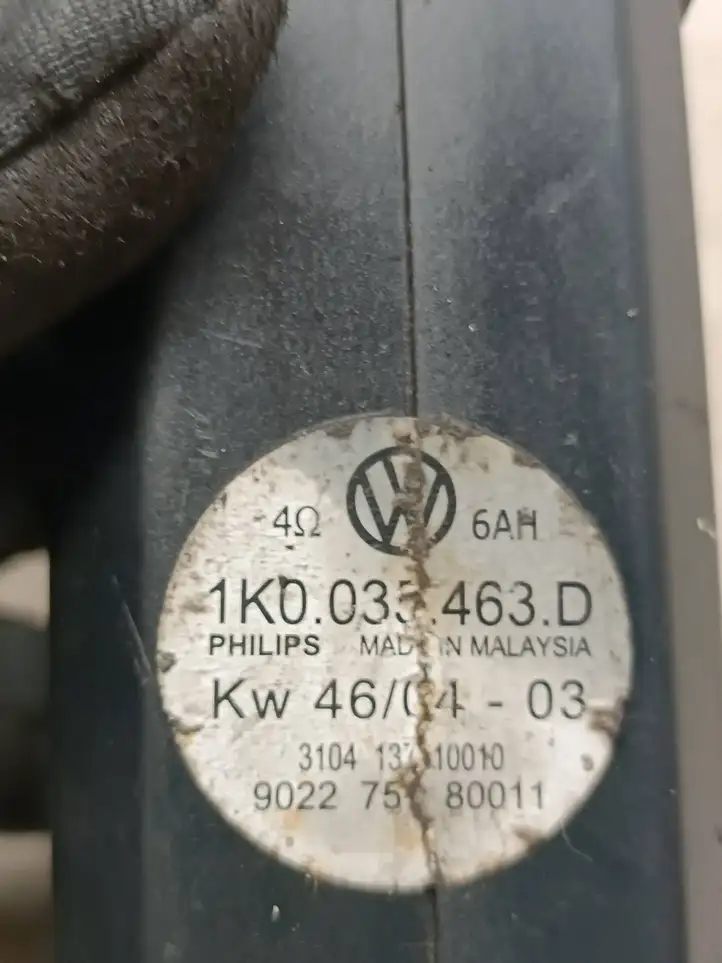 Volkswagen Golf V (2003 - 2009) 1K0035463D Усилитель звука — фото 4