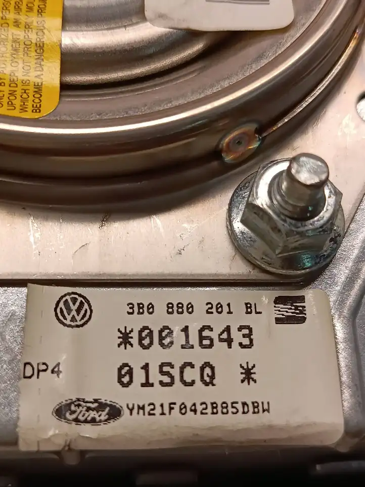 Volkswagen Sharan (2003 - 2010) 3B0880201BL Подушка безопасности руля — фото 4