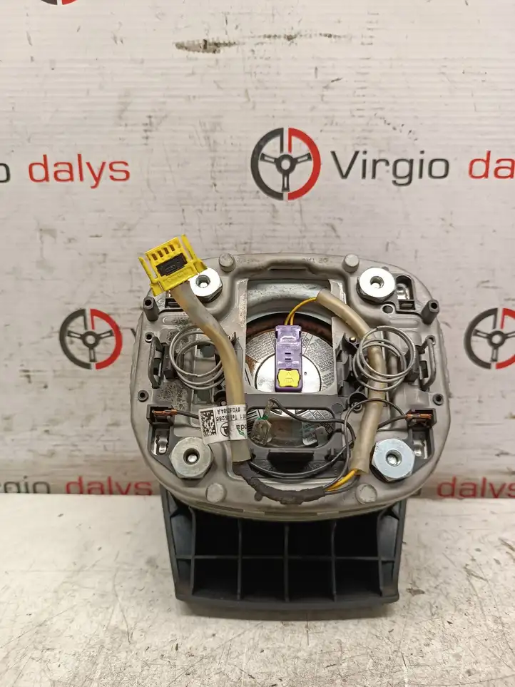 Skoda Fabia Mk1 (6Y) (1999 - 2007)  6Y0880201 Подушка безопастности руля