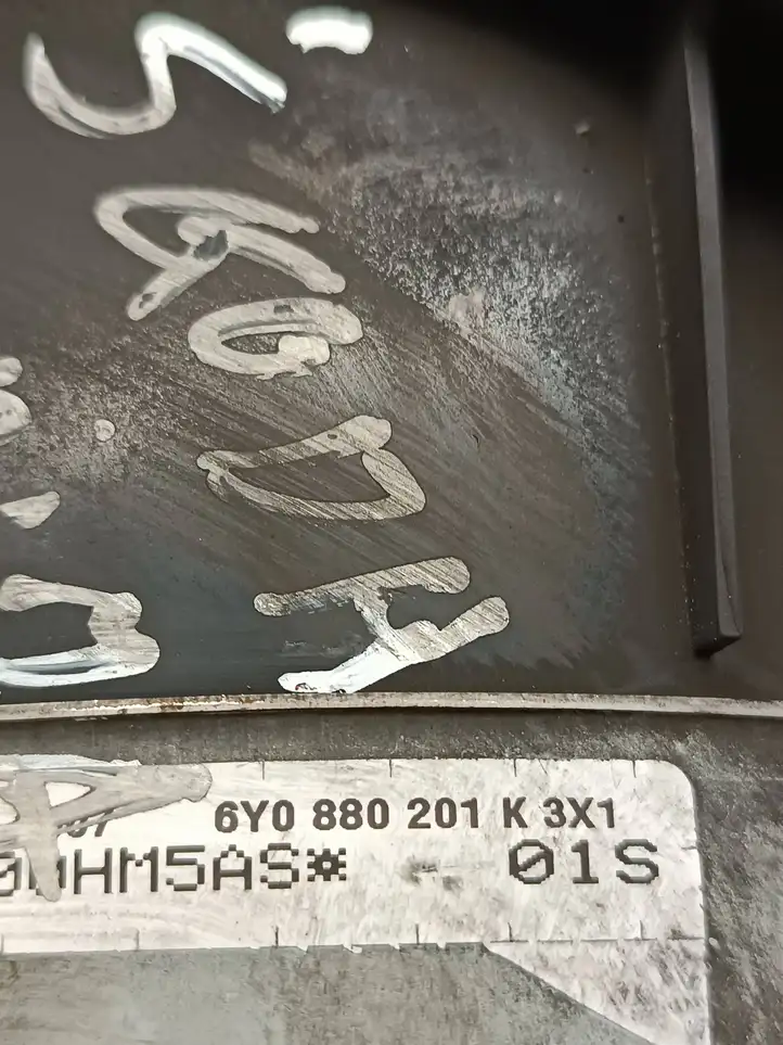 Skoda Fabia Mk1 (6Y) (1999 - 2007)  6Y0880201 Подушка безопастности руля