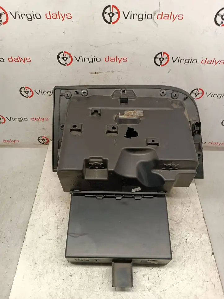 Seat Ibiza IV (6J,6P) (2008 - 2017) 6J1857103E Бардачок в сборе — фото 3
