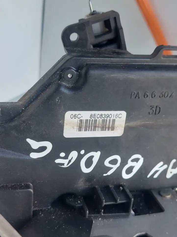 Audi A4 S4 B6 8E 8H (2000 - 2006) 8E0839016C Замок задней двери — фото 2