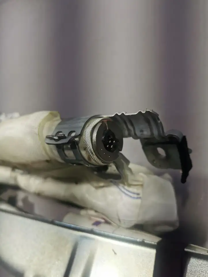 Toyota Verso (2012 - 2015)   Боковая подушка безопастности( (крыша)