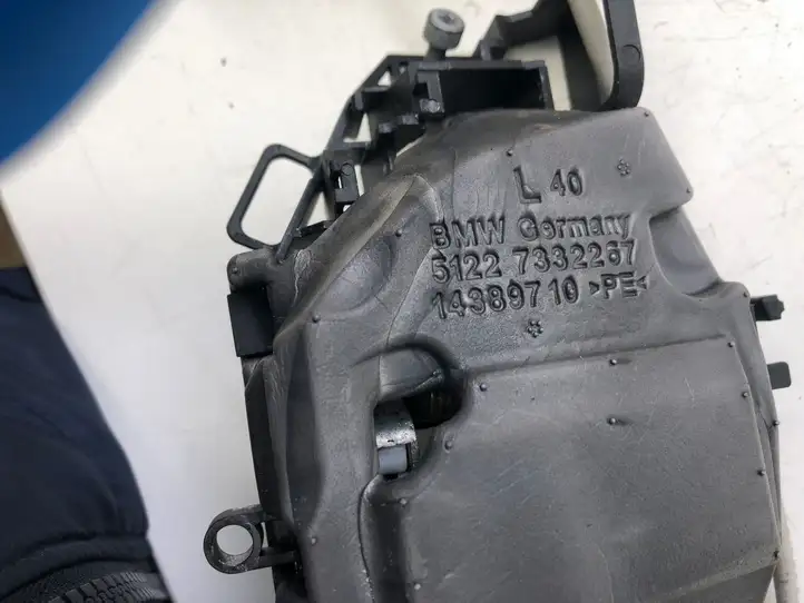 BMW 3 F30 F35 F31 (2012 - 2018)   Замок задней двери