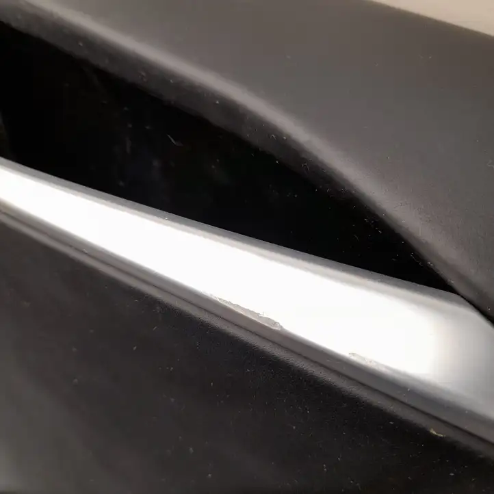 Tesla Model S (2016 - 2021) 600613314L Обшивка передней двери — фото 7