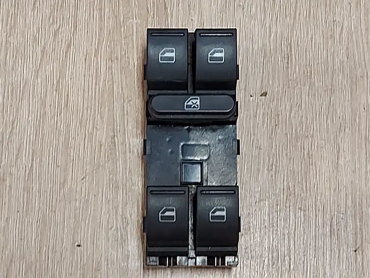 Volkswagen Tiguan (2007 - 2011) 1K4959857B Блок кнопок стеклоподъемников — фото 1
