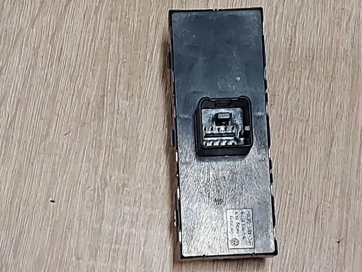 Volkswagen Tiguan (2007 - 2011) 1K4959857B Блок кнопок стеклоподъемников — фото 4