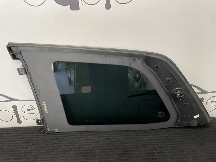 Mercedes-Benz GL X166 (2013 - 2019) A1666700150 Заднее боковое стекло — фото 5