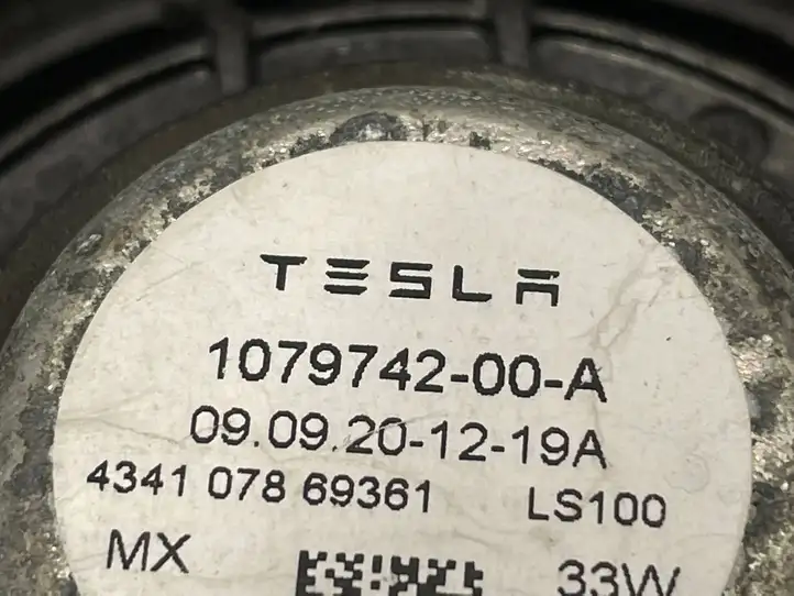 Tesla Model Y (2019 - 2024) 107974200A Динамики передних дверей — фото 4