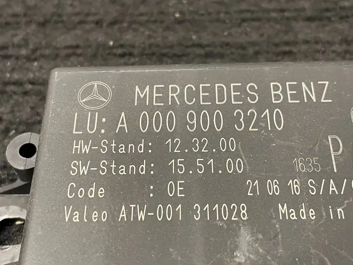 Mercedes-Benz GLE W166/C292 (2015 - 2019) A0009003210 Блок управления парктрониками — фото 4