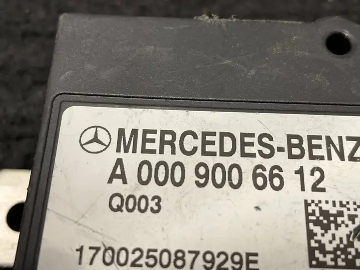 Mercedes-Benz C W205 (2014 - 2021) A0009006612 Блок управления топливным насосом — фото 4