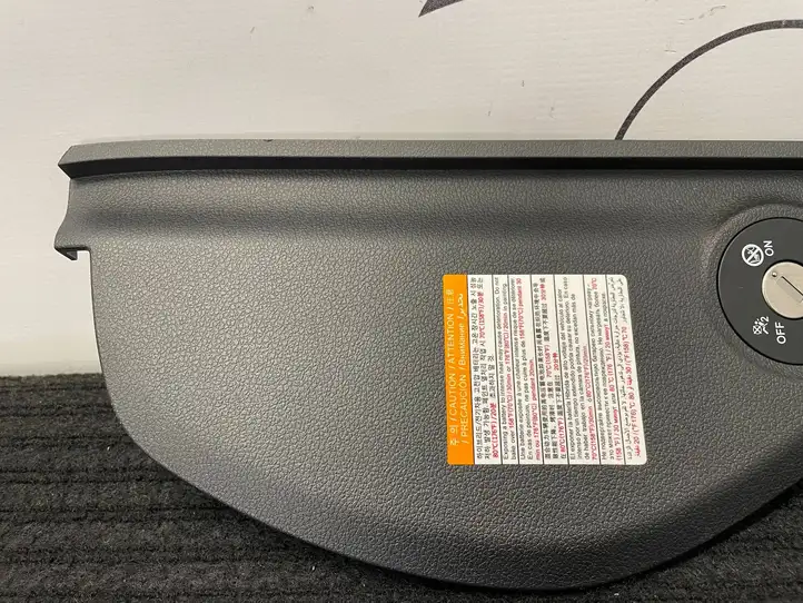 Hyundai Kona I (2017 - 2022) 84767-J9200 Боковая отделка панели приборов — фото 3