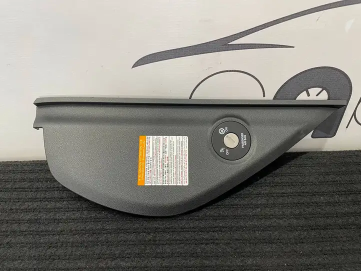 Hyundai Kona I (2017 - 2022) 84767-J9200 Боковая отделка панели приборов — фото 4